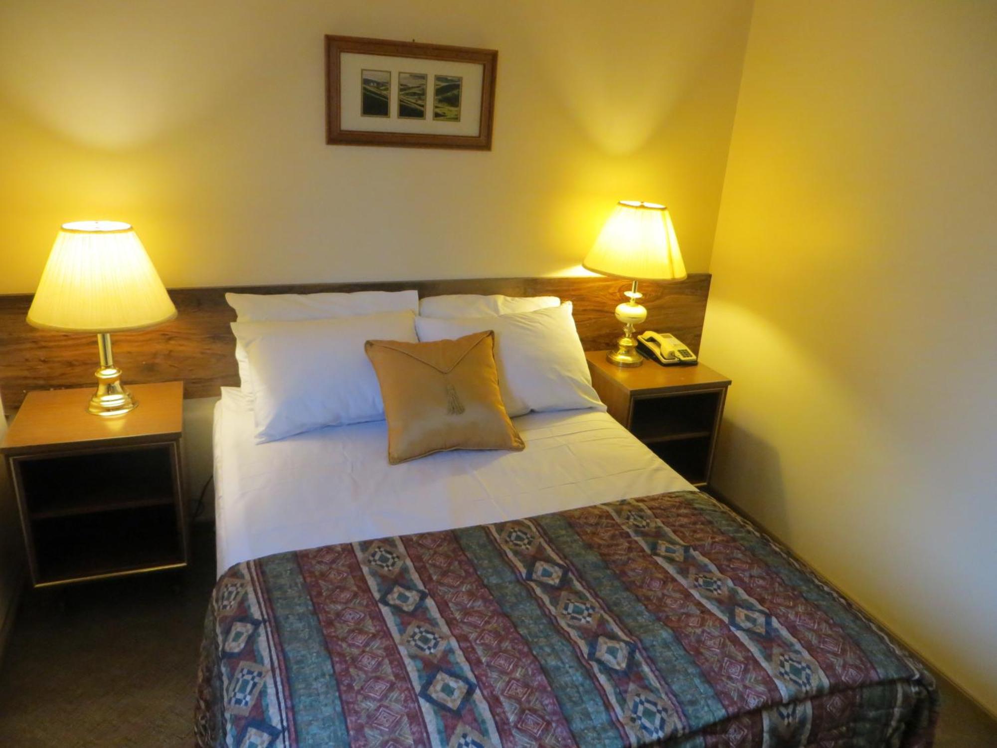 Siesta Motel Olds Bilik gambar